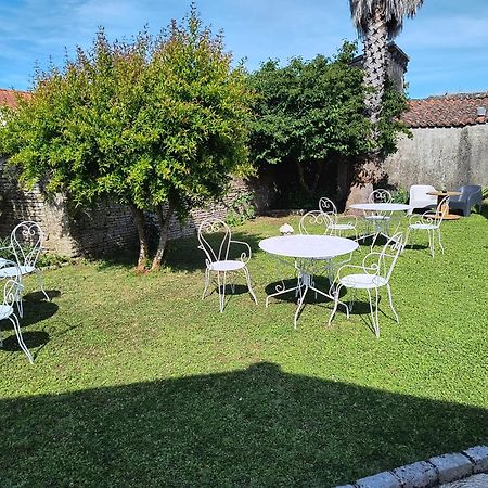 La Marie Galante Appart'Hotel Saint-Georges-d'Oleron Eksteriør bilde